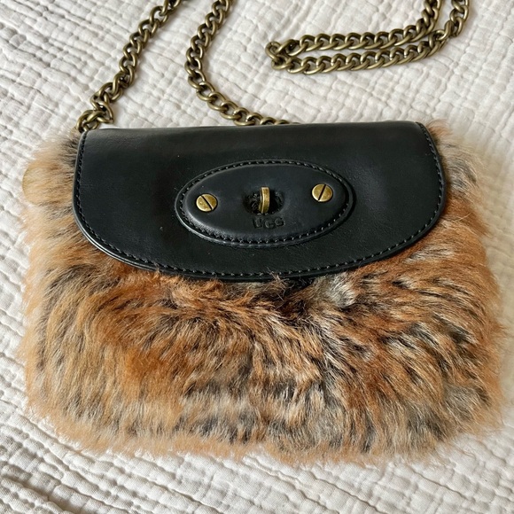 Ugg | Foxley Brown Fur and Black Leather Foldover Crossbody Purse Handbag - Picture 9 of 9